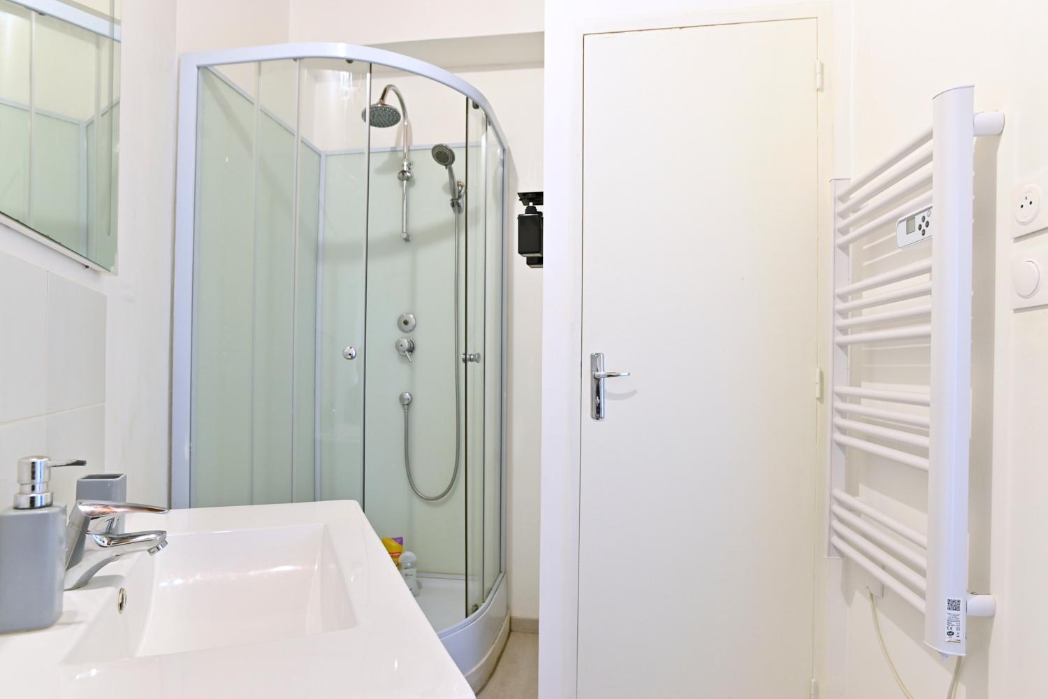 Spacieux T2 - Proche Centre - Confort Et Serenite Сен-Кантен Экстерьер фото